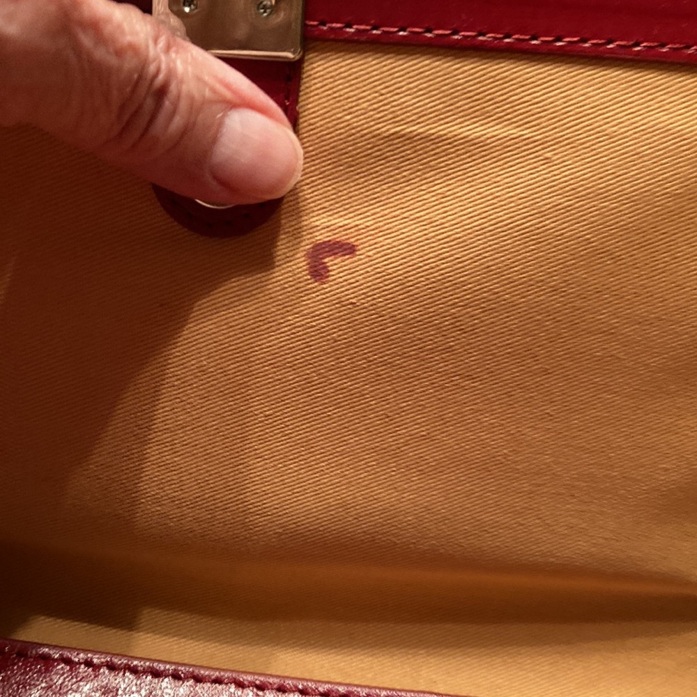 Elegant Red LeatherHobo Crossbody Bag - Picture 9 of 15
